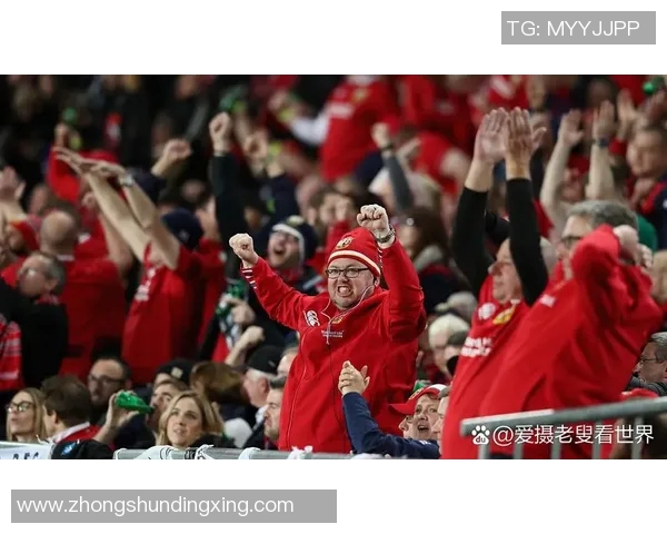 曼联赛后采访爆金句，引全场大笑